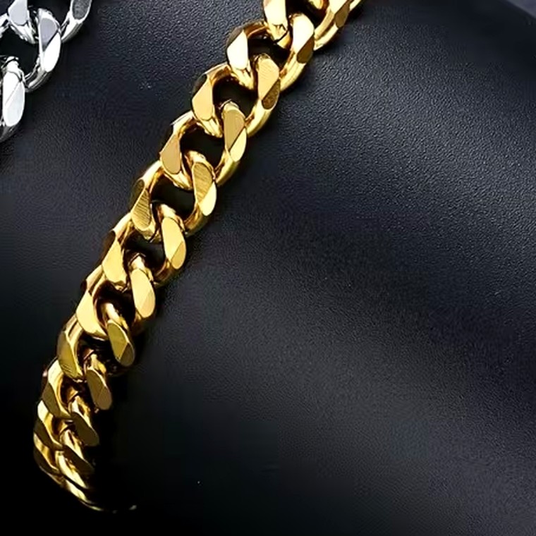 Gold Cuban Link Bracelet — 18K Gold Tone